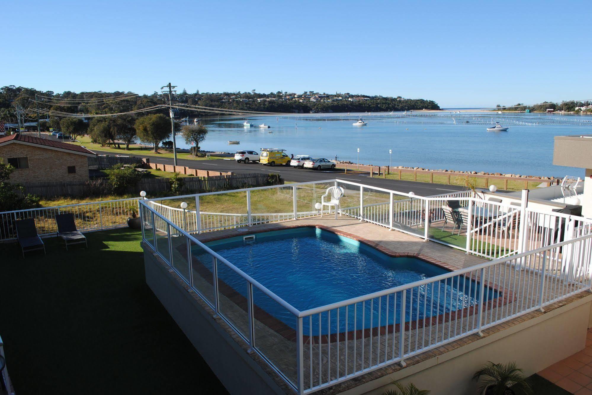 Crown Apartments Merimbula Exterior photo